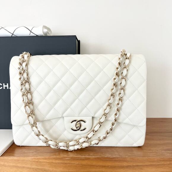 Chanel white caviar maxi flap bag champagne gold hardware with box and receipt - Picture 2 of 16